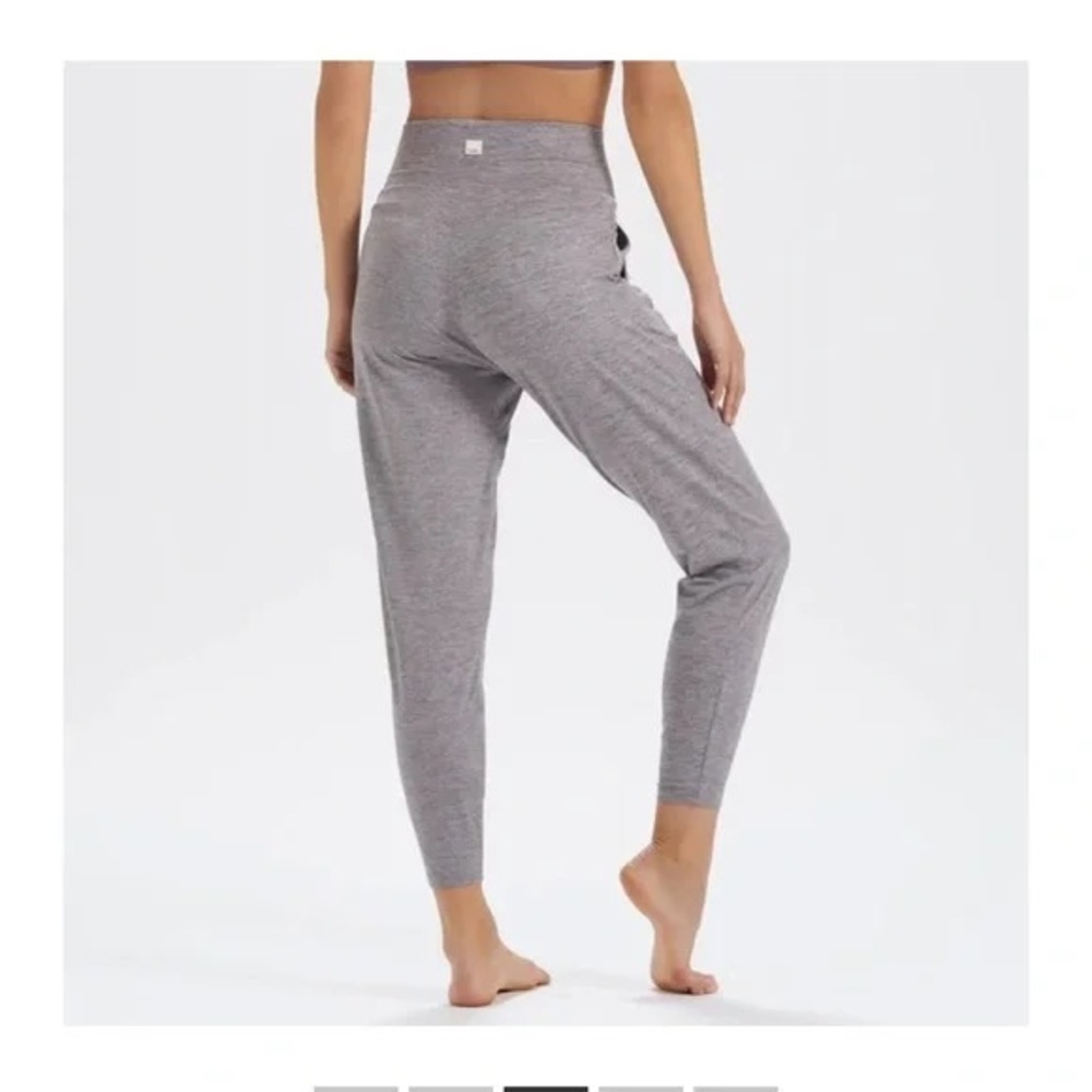 Vuori at ease harem pant new no tags.